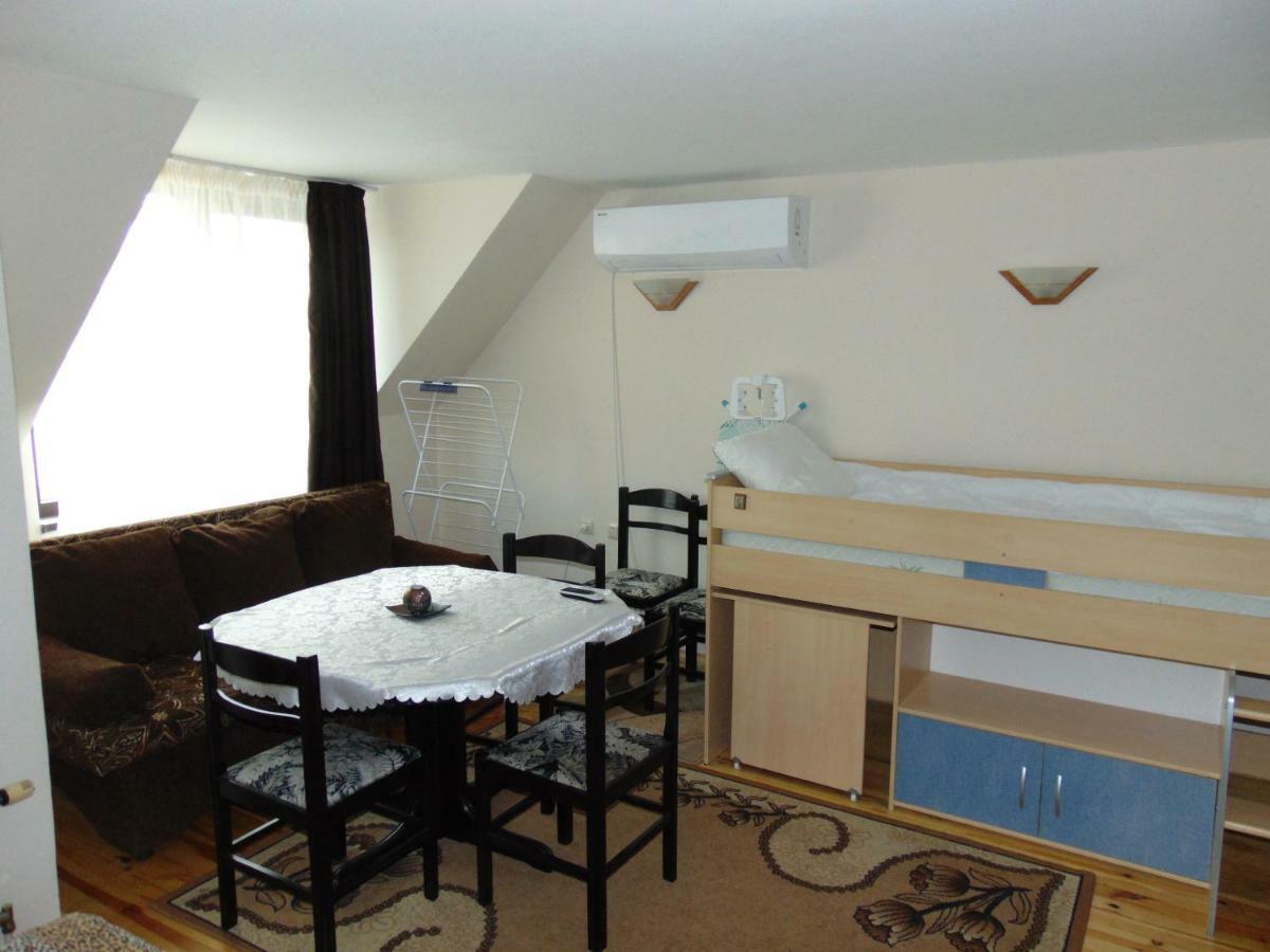 Burgas Central Aleksandrovska ภายนอก รูปภาพ